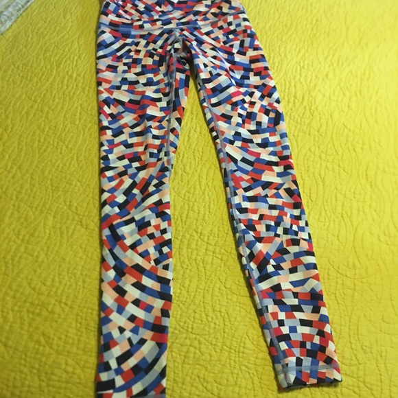 Lululemon - Picture 2 of 2